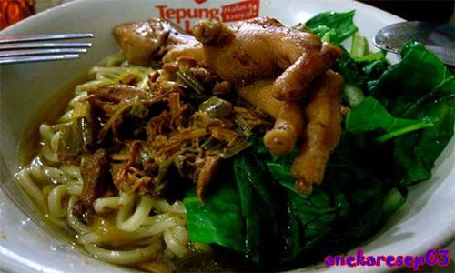Resep Membuat Mie Ayam Ceker Khas Solo Sederhana